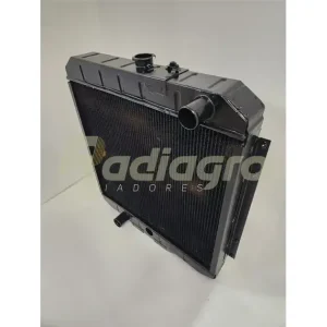 82639000 Radiador de Água Trator Valtra | PlantForte